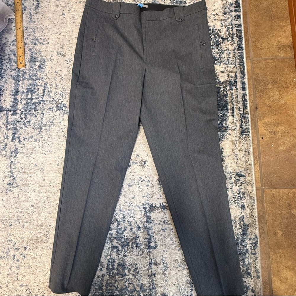 Maurice’s Mid-Rise Pixie Gray Pants